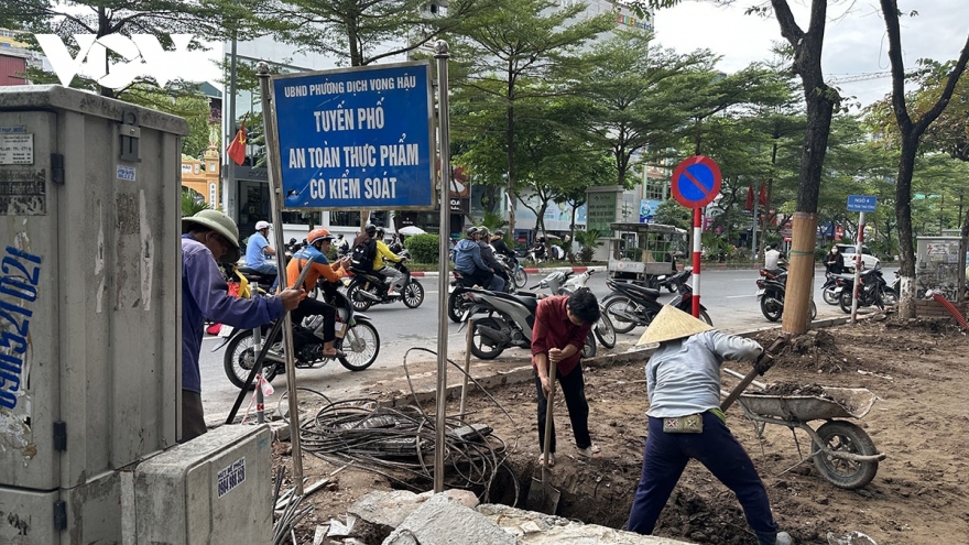 Đến hẹn lại... đào đường